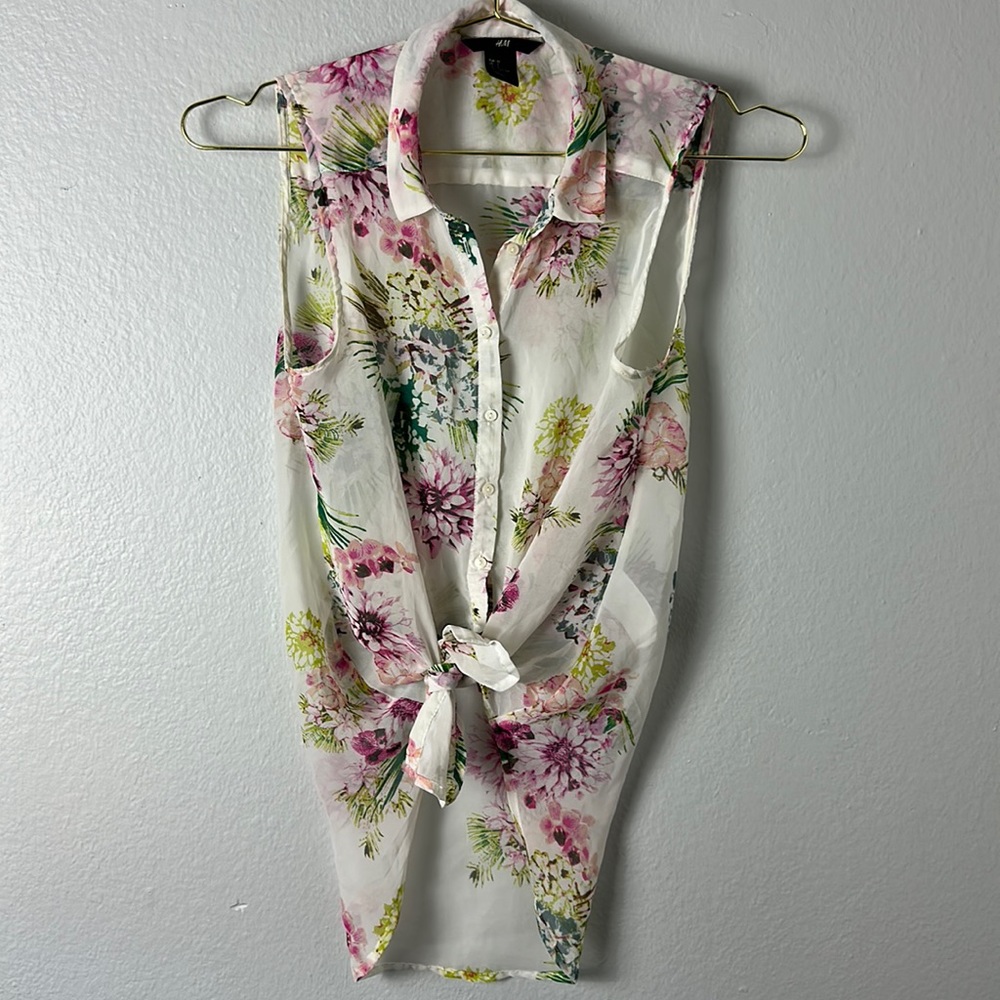 H&M Sheer White and Pink Floral Button Up Sleeveless Blouse